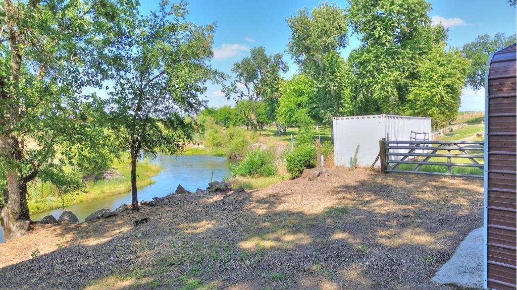 11714 Livingston Cressey Rd, Livingston, CA 95334