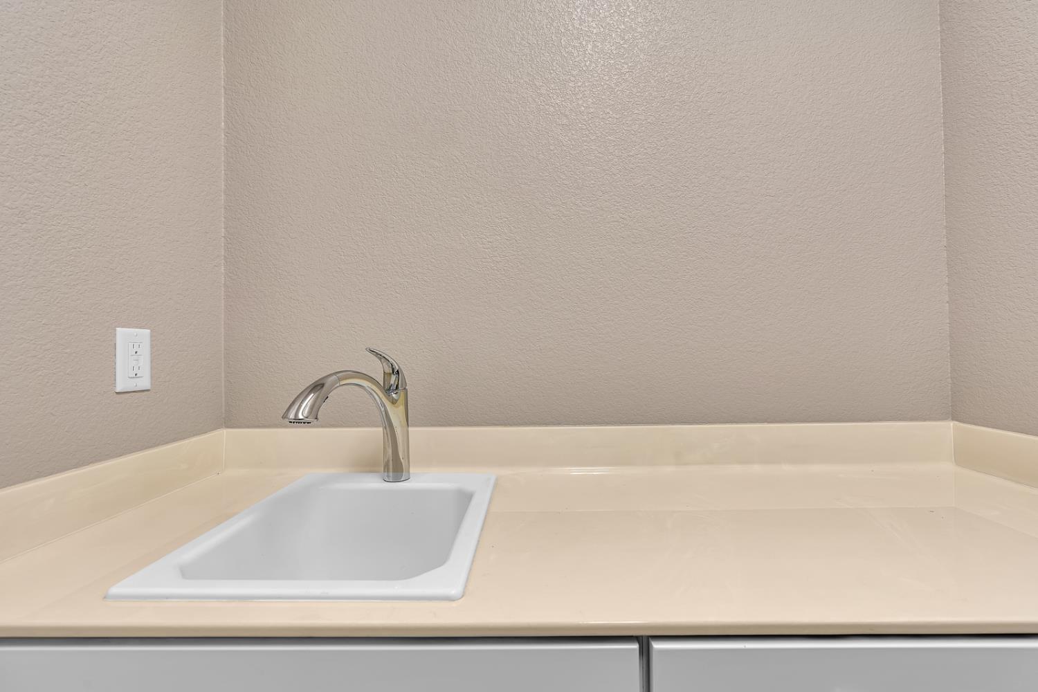 3559 Sunstone Ct, Merced, CA 95340