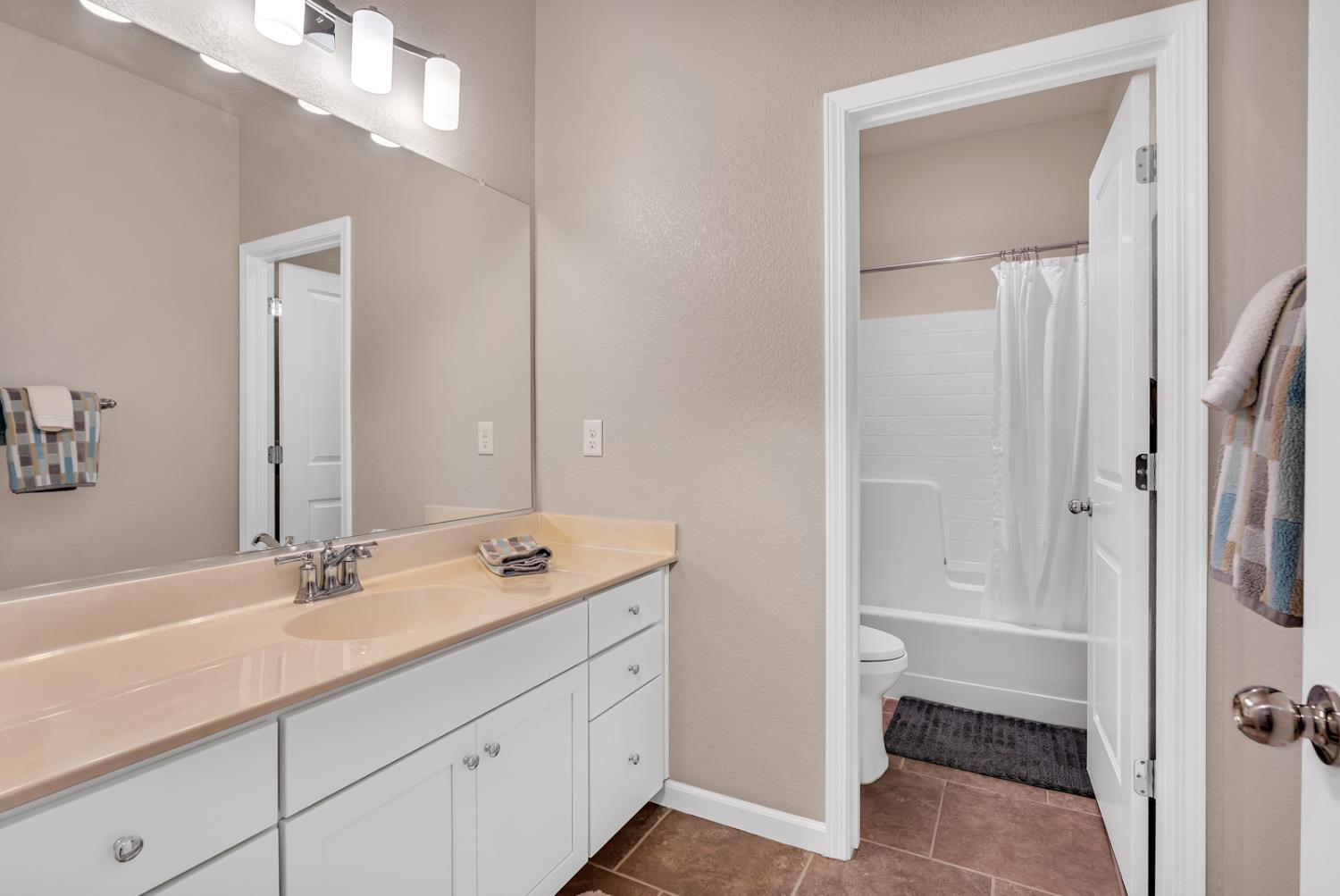 3559 Sunstone Ct, Merced, CA 95340