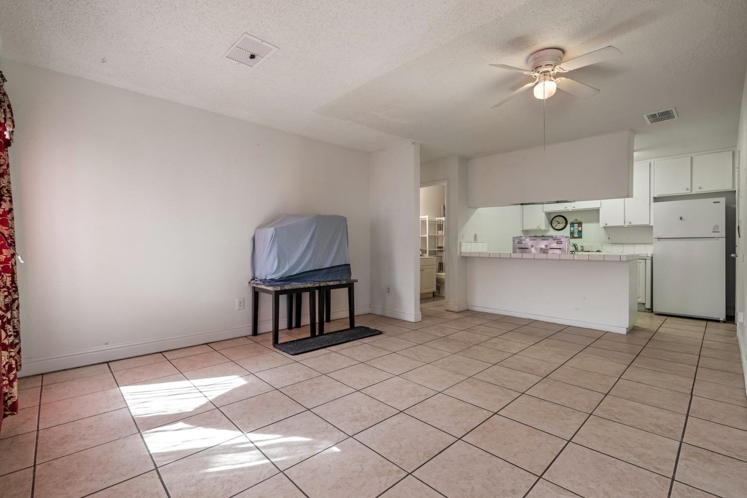 2644 San Ignacio Ave, Modesto, CA 95354