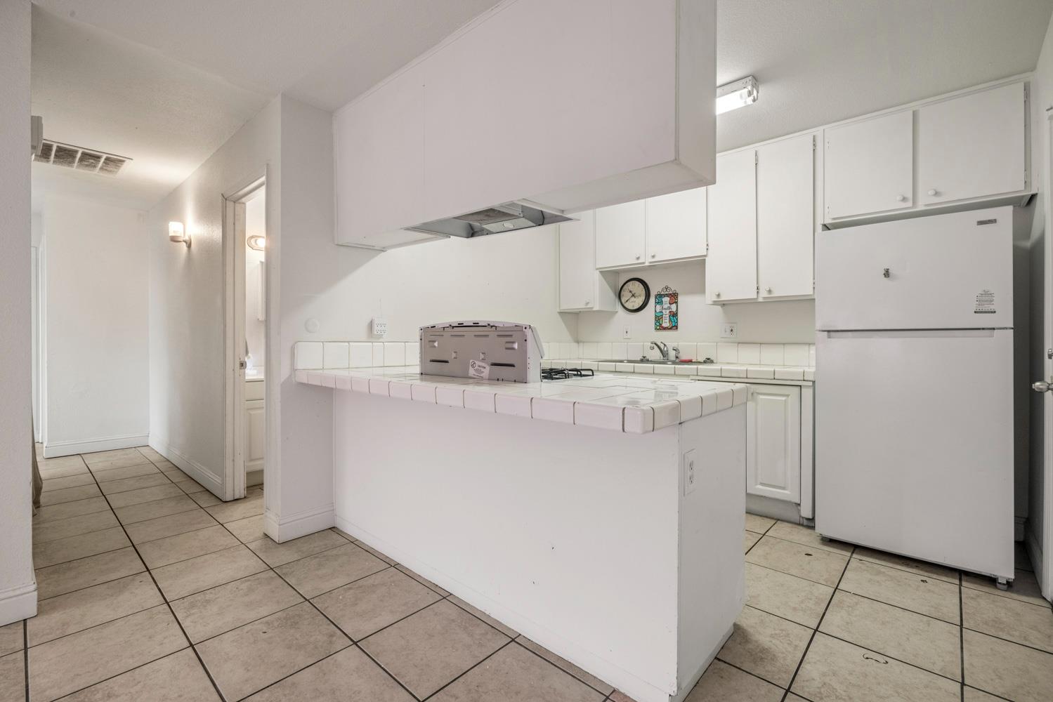 2644 San Ignacio Ave, Modesto, CA 95354