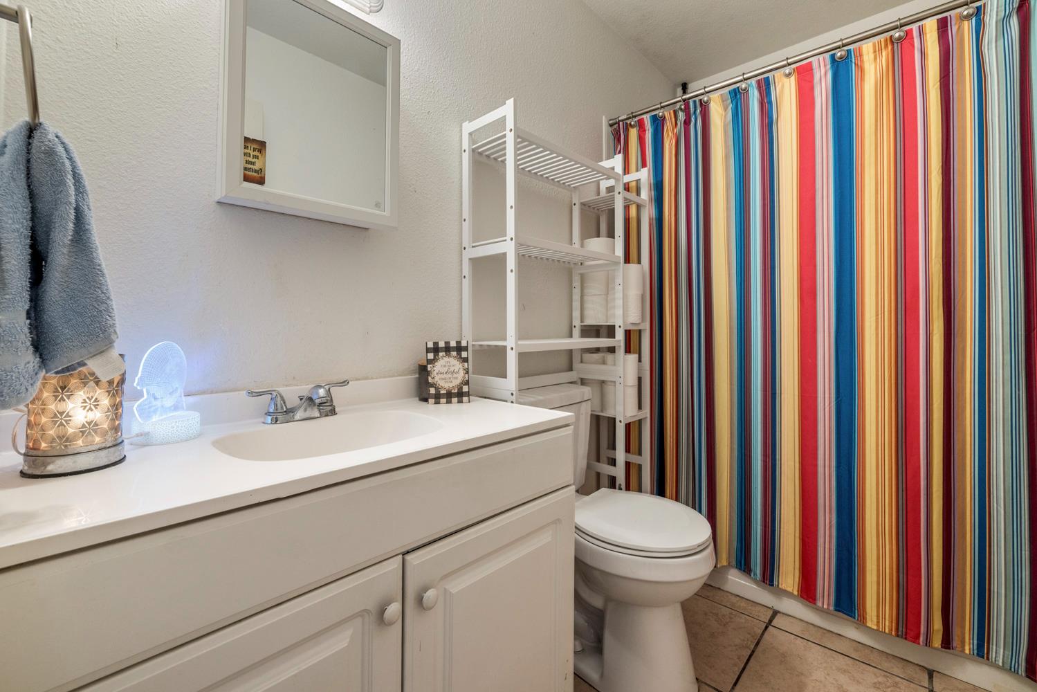 2644 San Ignacio Ave, Modesto, CA 95354