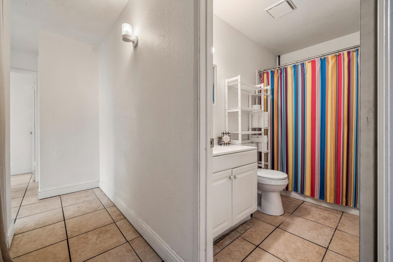 2644 San Ignacio Ave, Modesto, CA 95354