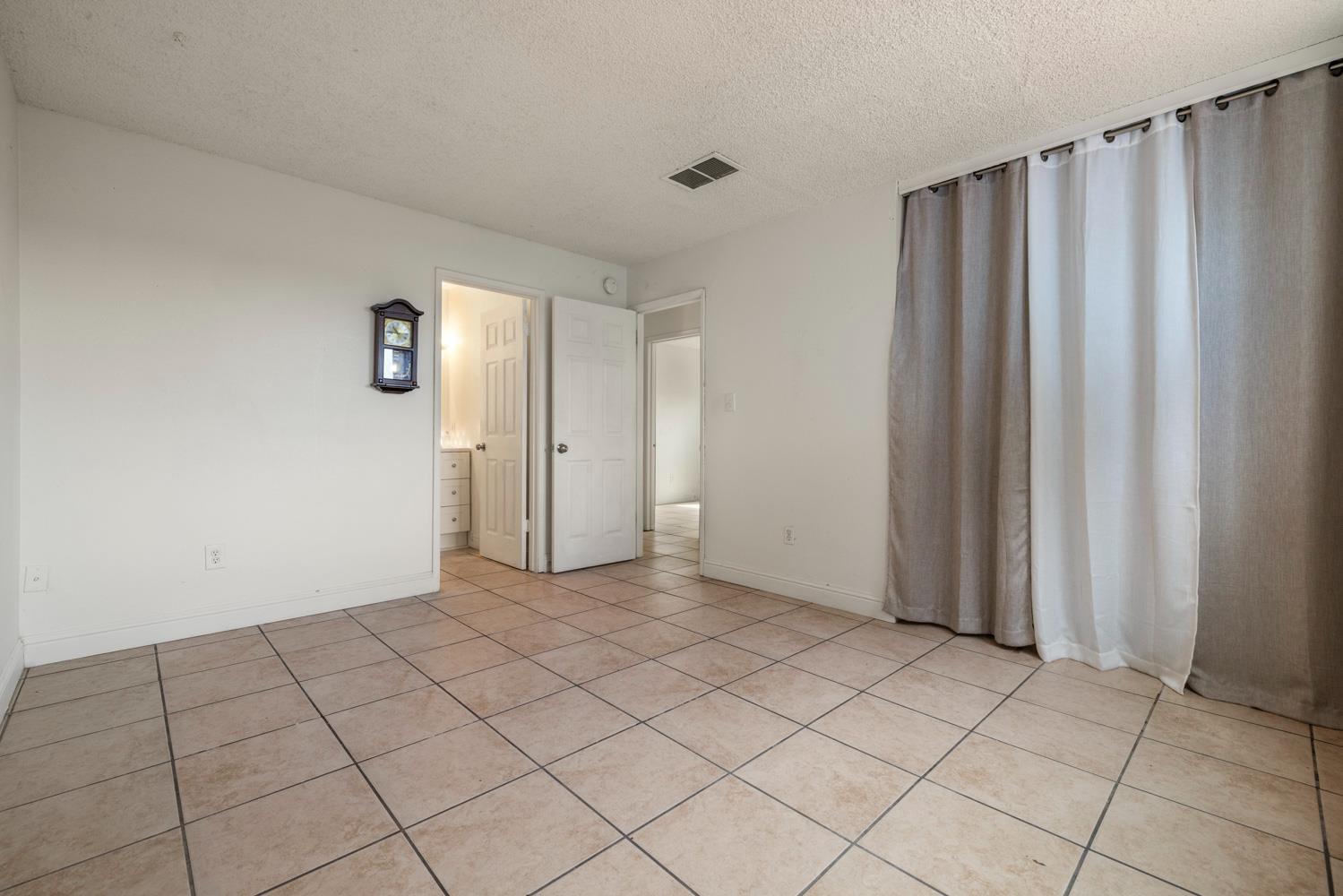 2644 San Ignacio Ave, Modesto, CA 95354