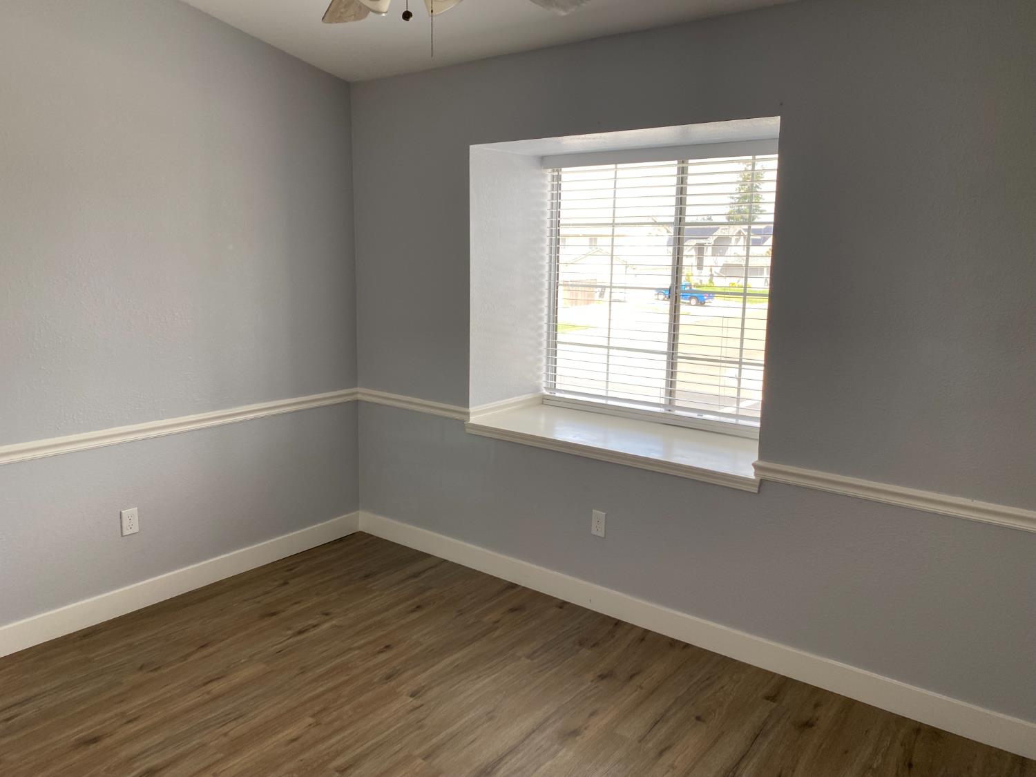 2500 Country Manor Dr, Riverbank, CA 95367