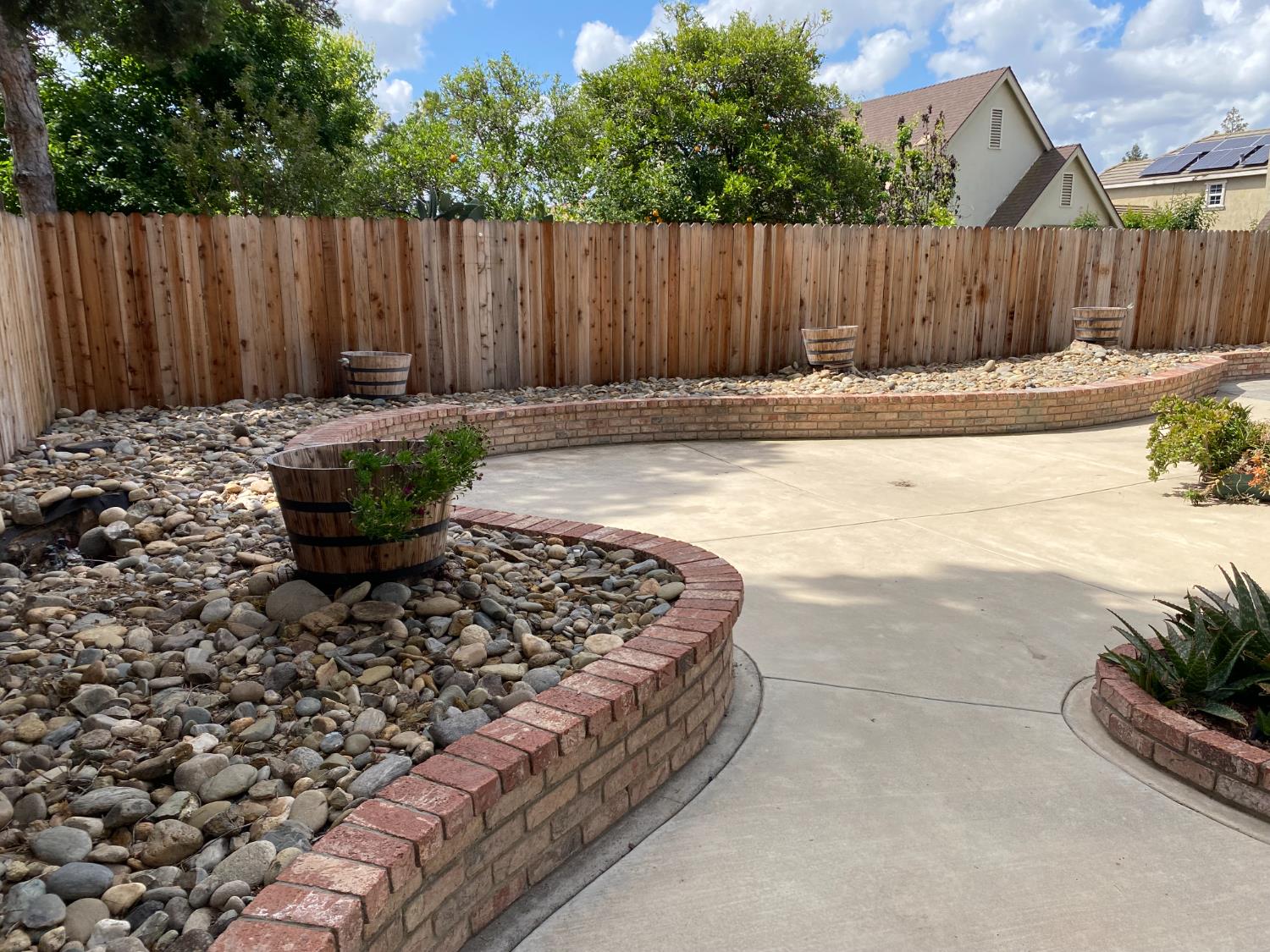 2500 Country Manor Dr, Riverbank, CA 95367
