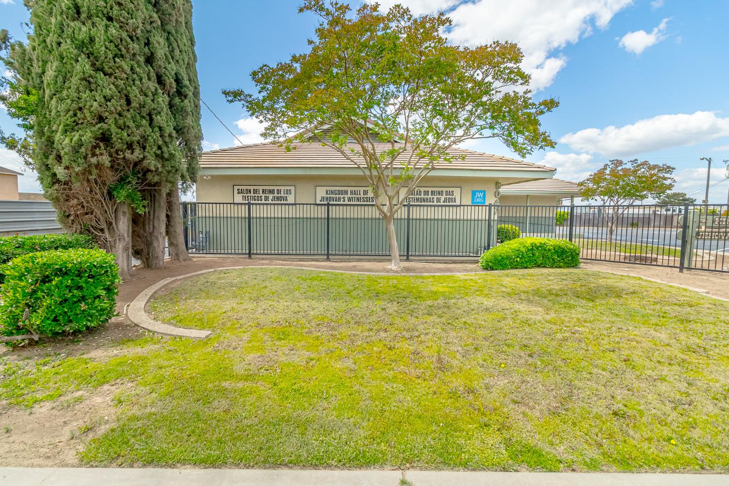 5047 Central Ave, Ceres, CA 95307