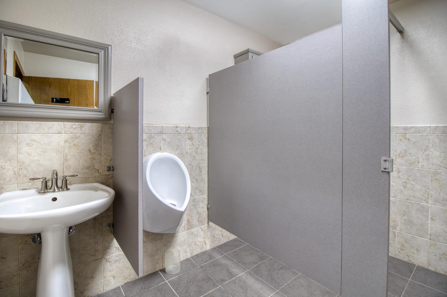 5047 Central Ave, Ceres, CA 95307