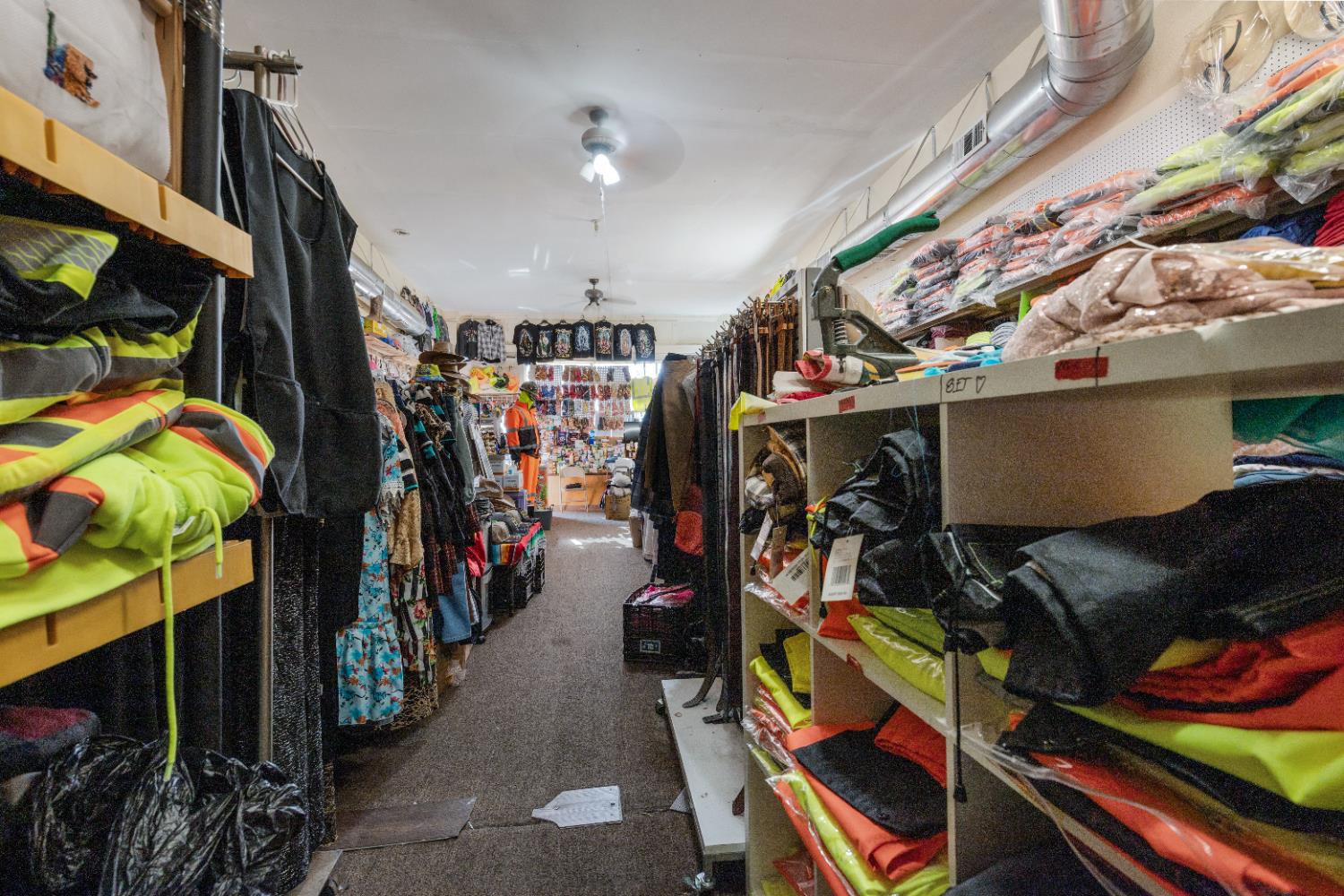 162 N Maple Ave, Fresno, CA 93702