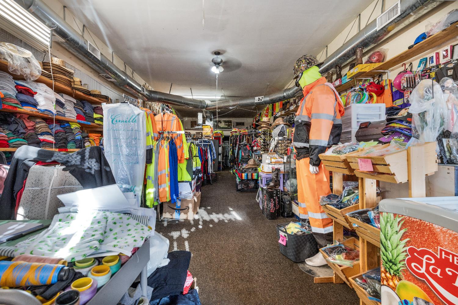 162 N Maple Ave, Fresno, CA 93702