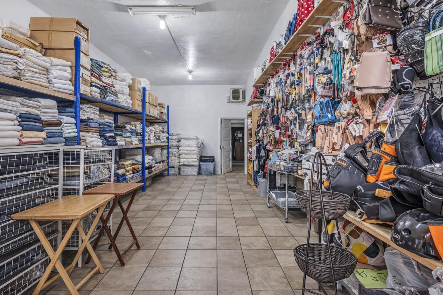 162 N Maple Ave, Fresno, CA 93702