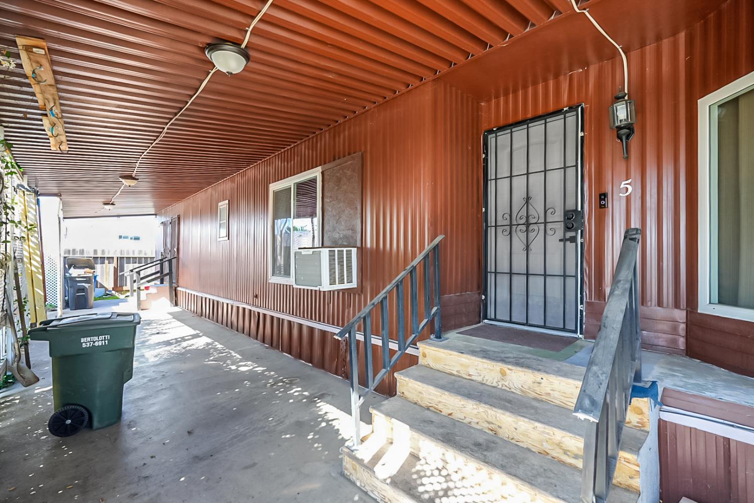 2845 E Hatch Rd #5, Modesto, CA 95351