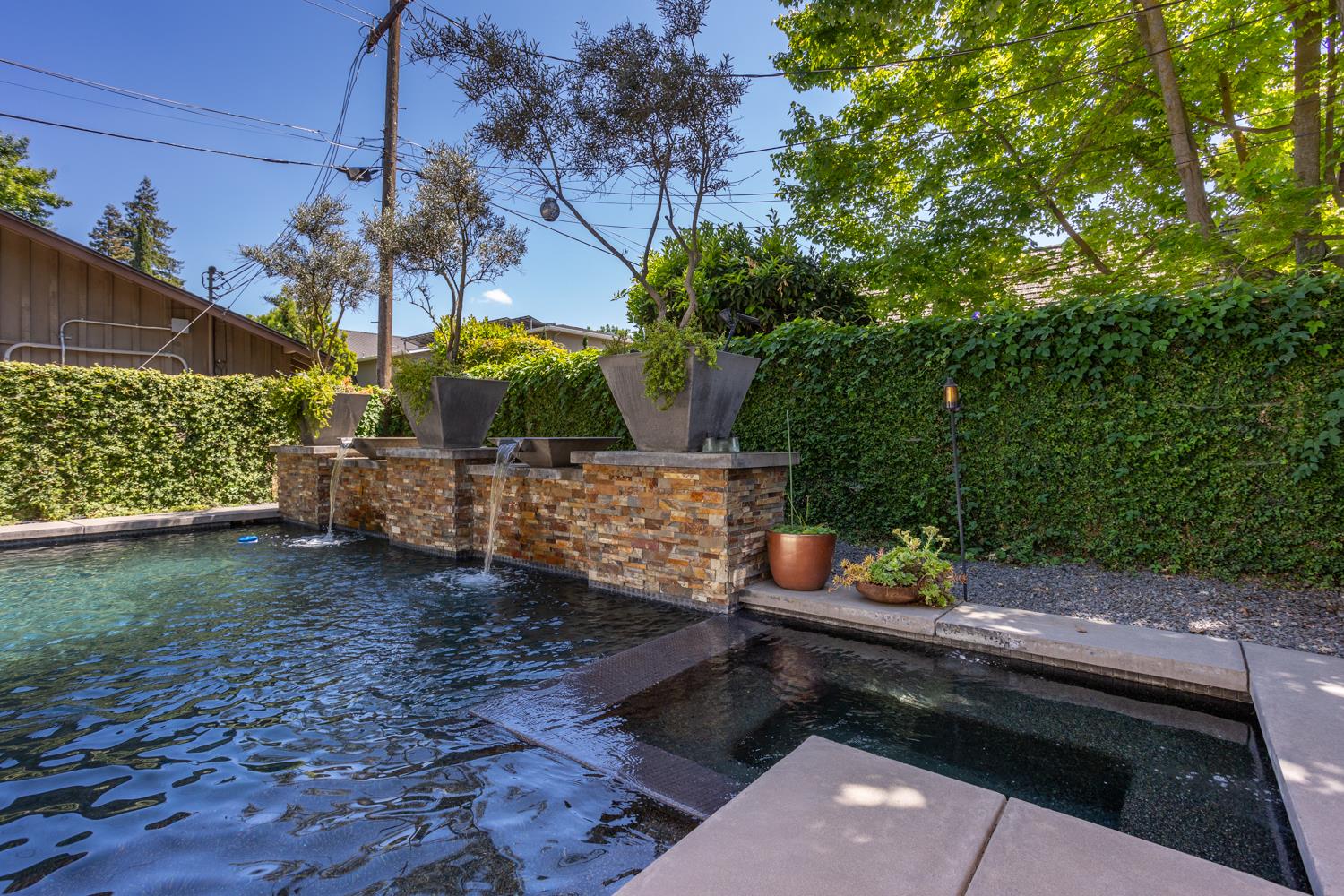 804 Carolyn Ave, Modesto, CA 95354