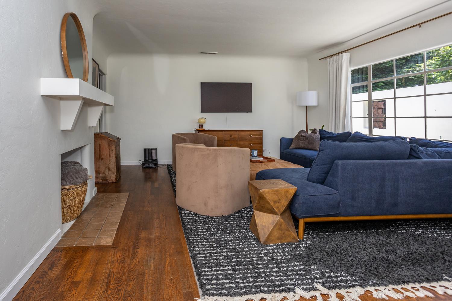 804 Carolyn Ave, Modesto, CA 95354