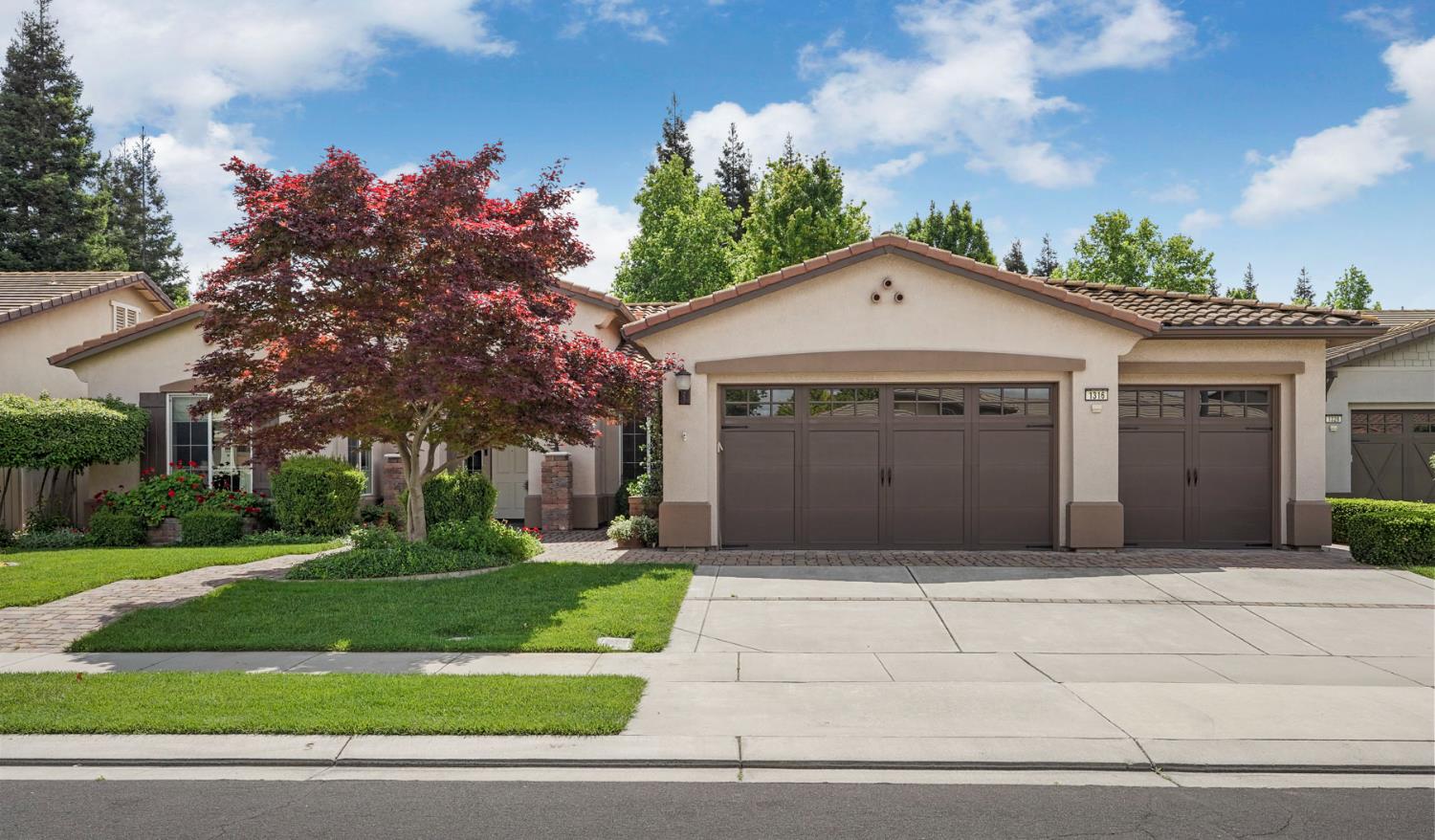 1316 Maple Valley St, Manteca, CA 95336