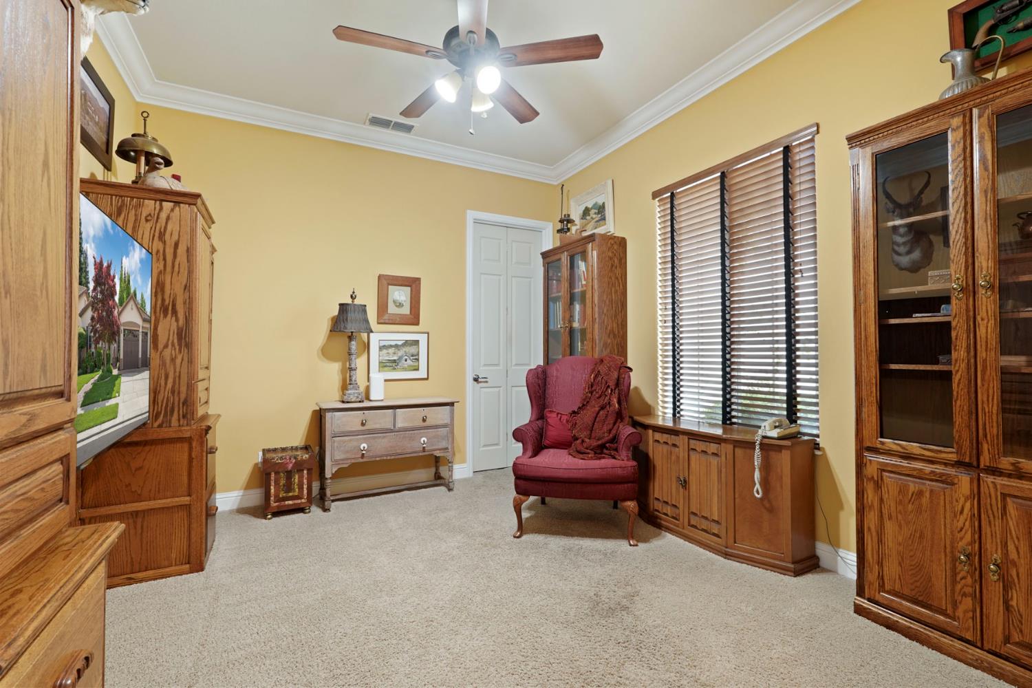 1316 Maple Valley St, Manteca, CA 95336