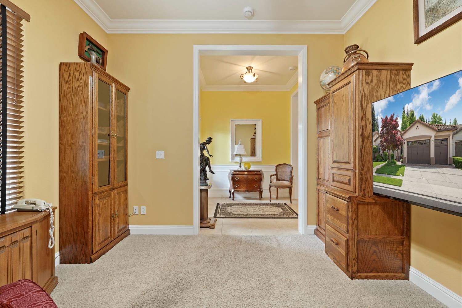 1316 Maple Valley St, Manteca, CA 95336