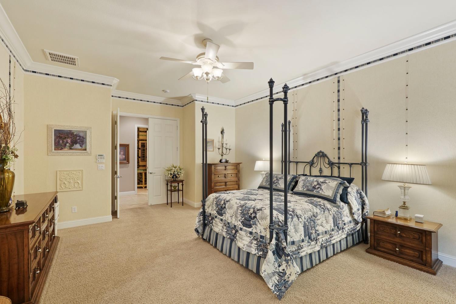 1316 Maple Valley St, Manteca, CA 95336