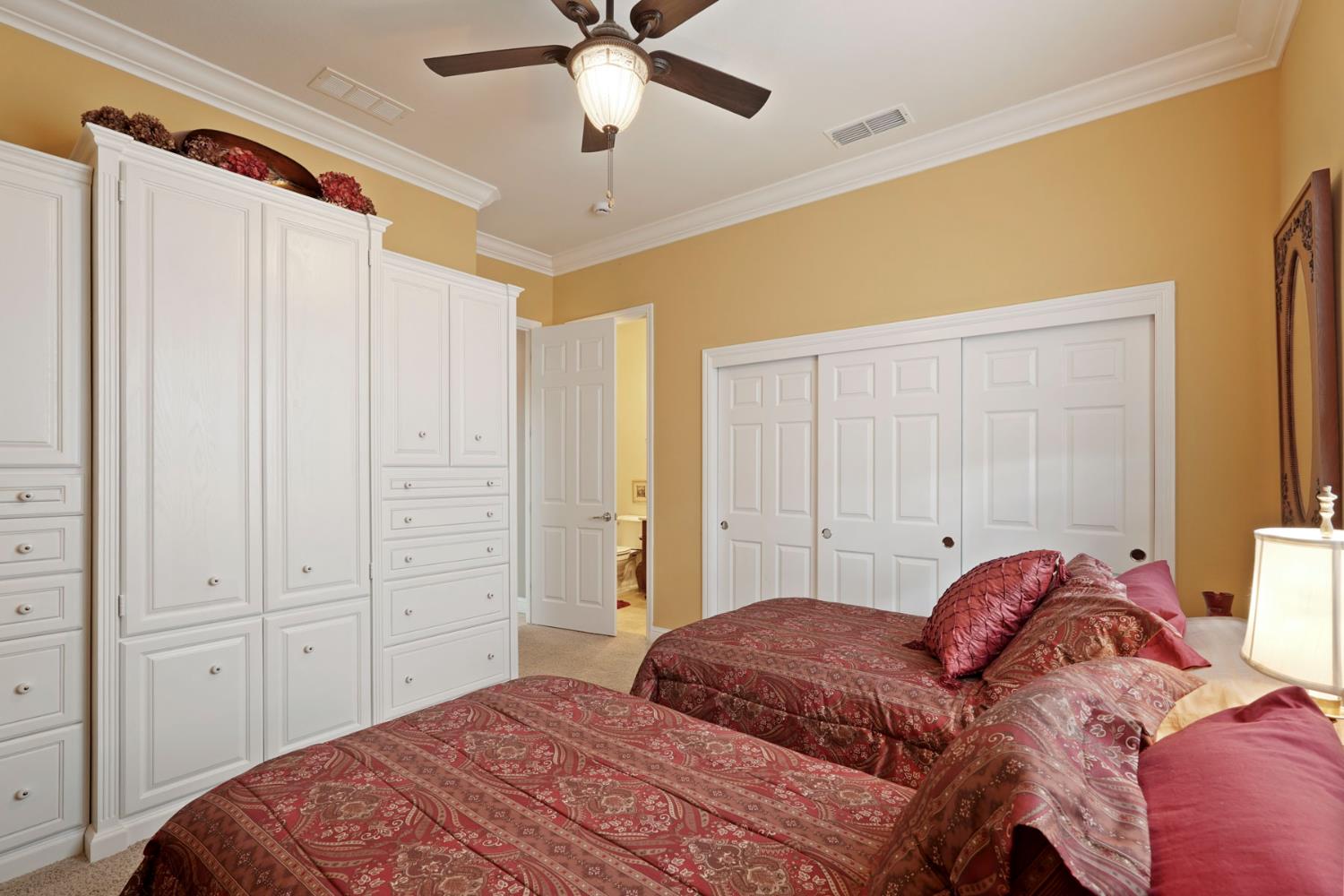 1316 Maple Valley St, Manteca, CA 95336