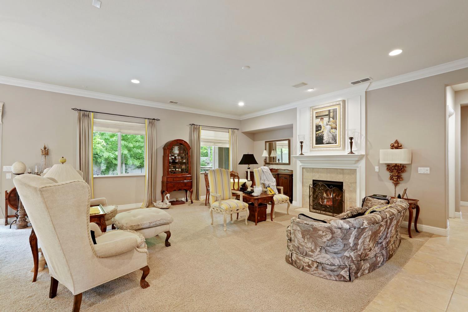 1316 Maple Valley St, Manteca, CA 95336