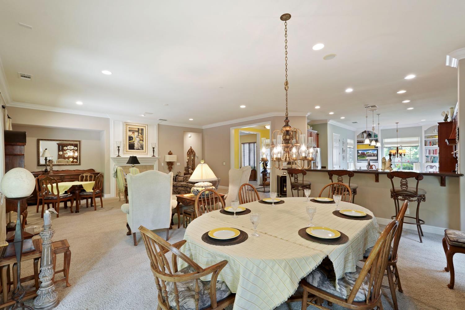 1316 Maple Valley St, Manteca, CA 95336