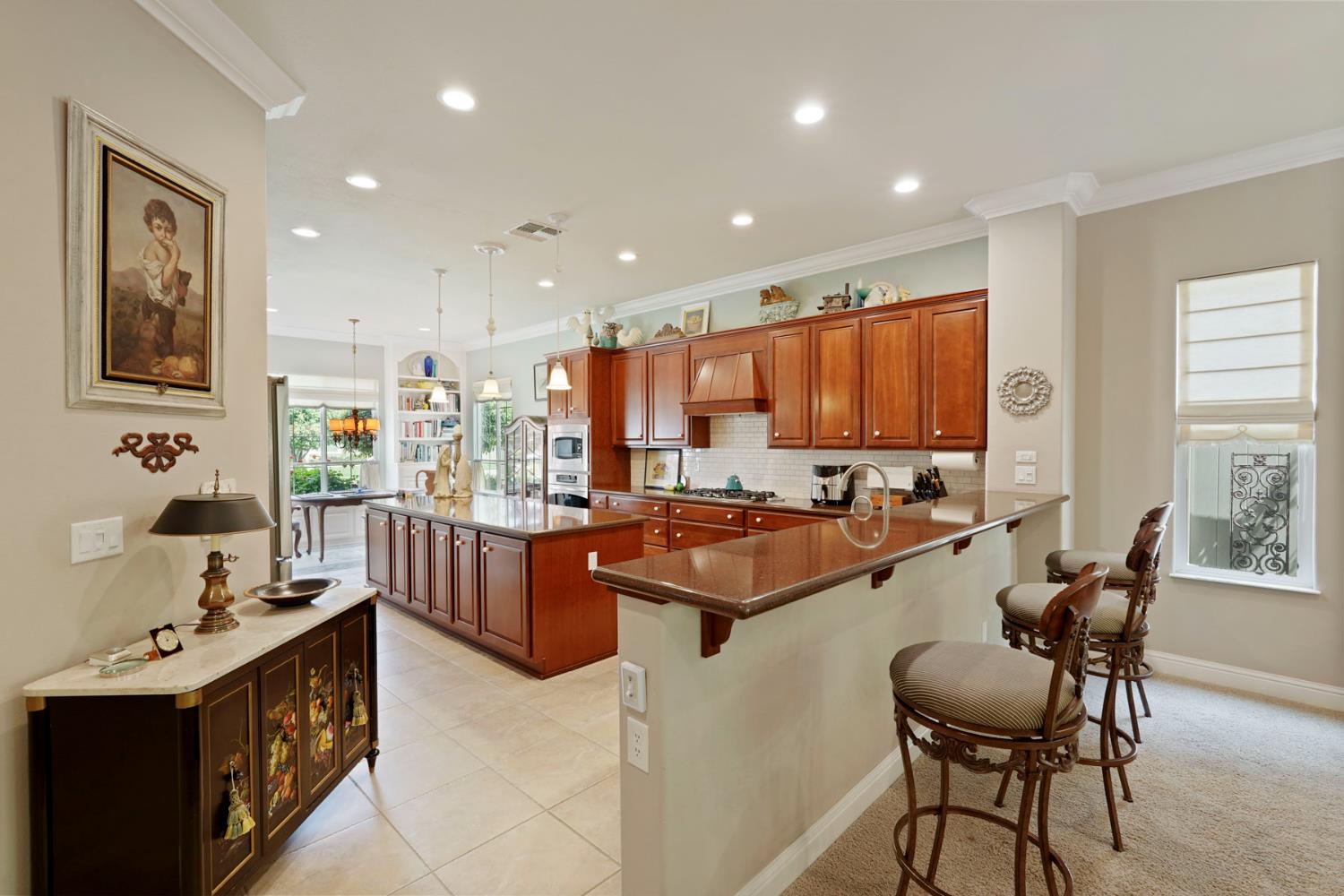 1316 Maple Valley St, Manteca, CA 95336