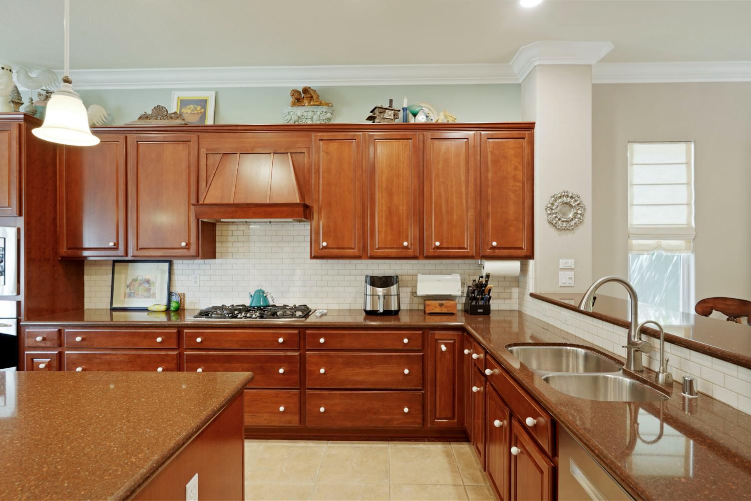 1316 Maple Valley St, Manteca, CA 95336