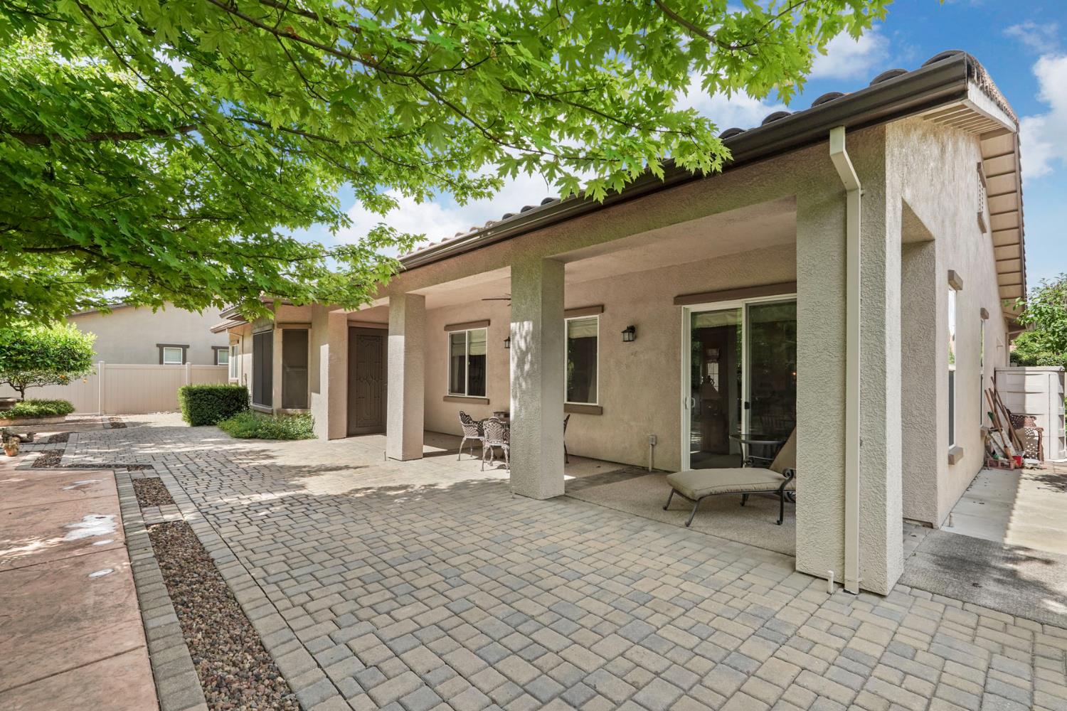 1316 Maple Valley St, Manteca, CA 95336