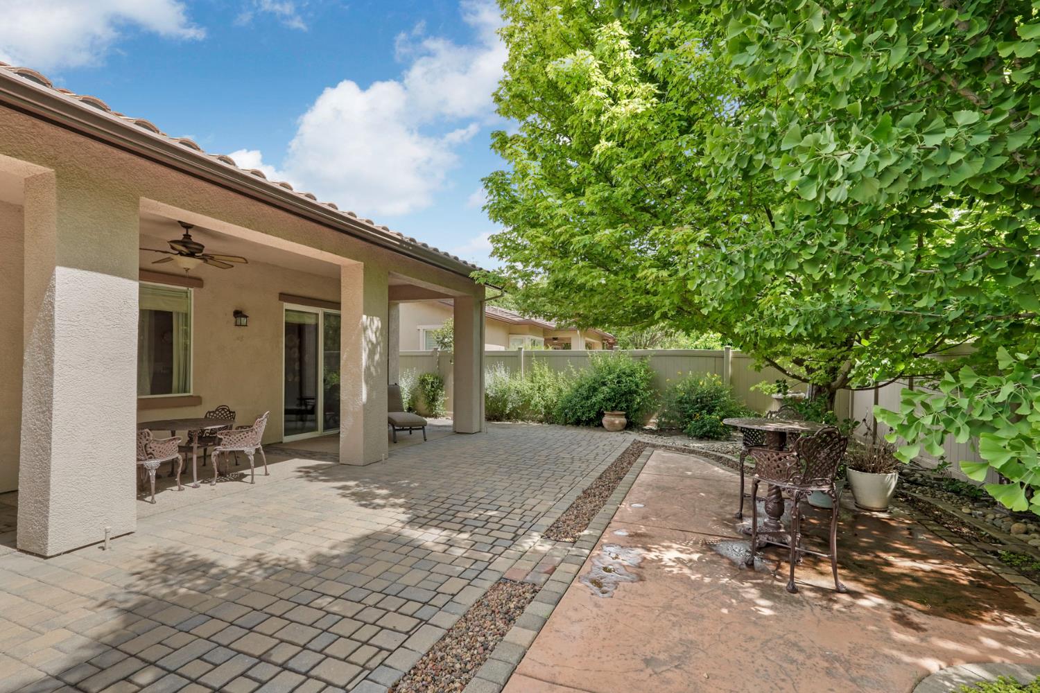 1316 Maple Valley St, Manteca, CA 95336