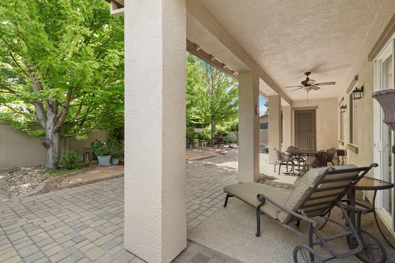 1316 Maple Valley St, Manteca, CA 95336