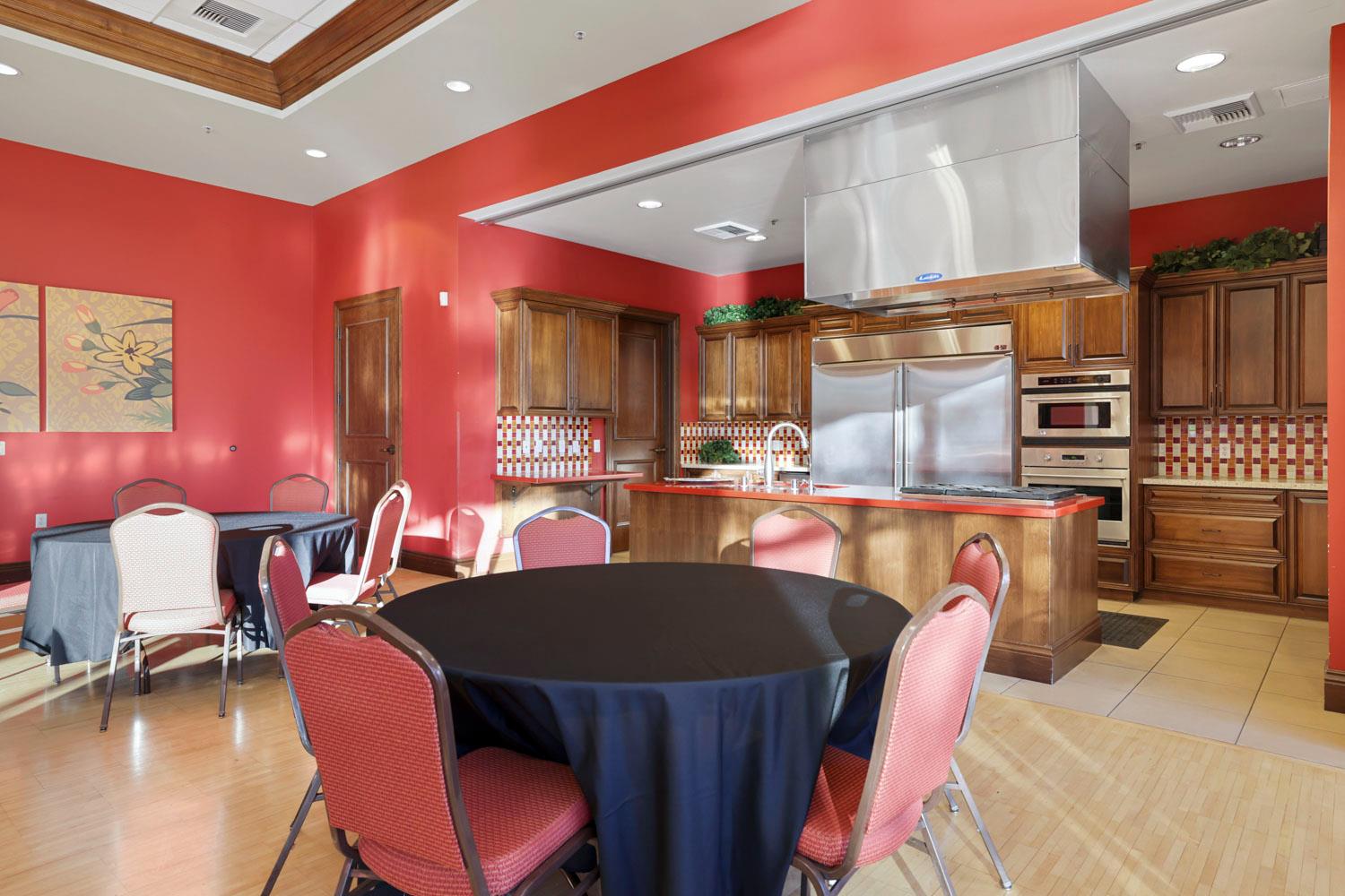 1316 Maple Valley St, Manteca, CA 95336