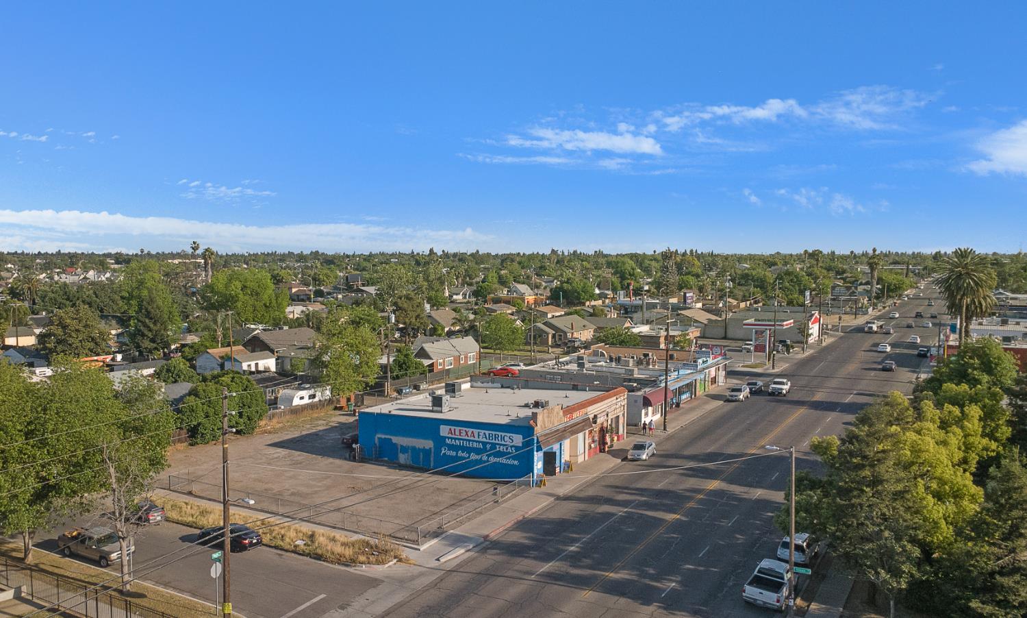 170 N Maple Ave, Fresno, CA 93702