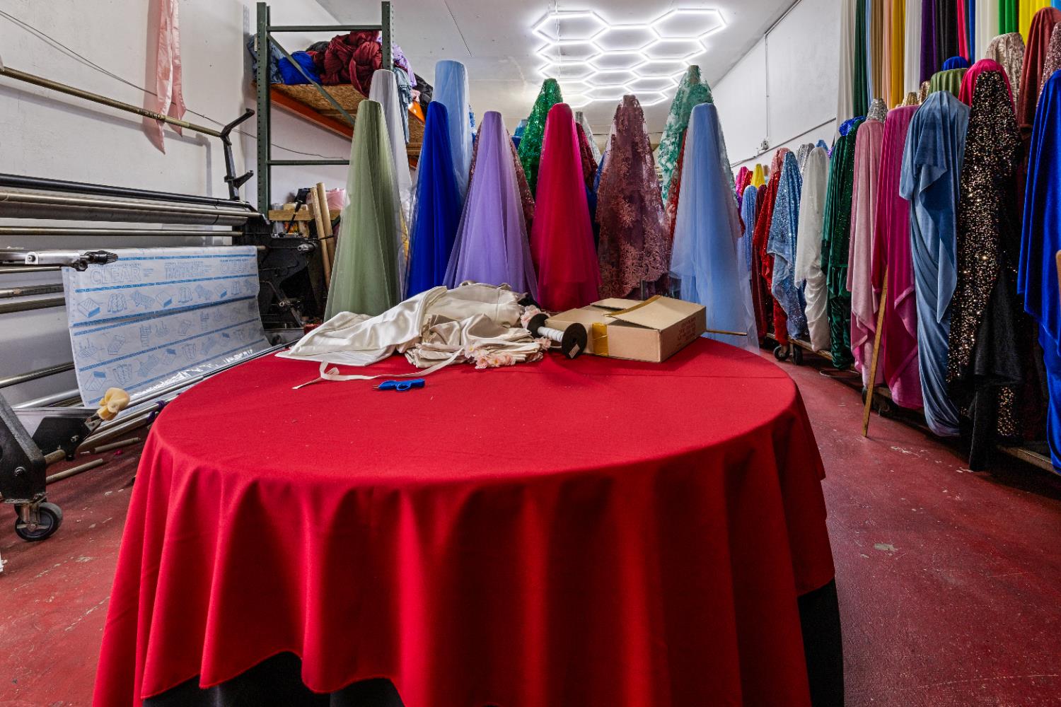 170 N Maple Ave, Fresno, CA 93702