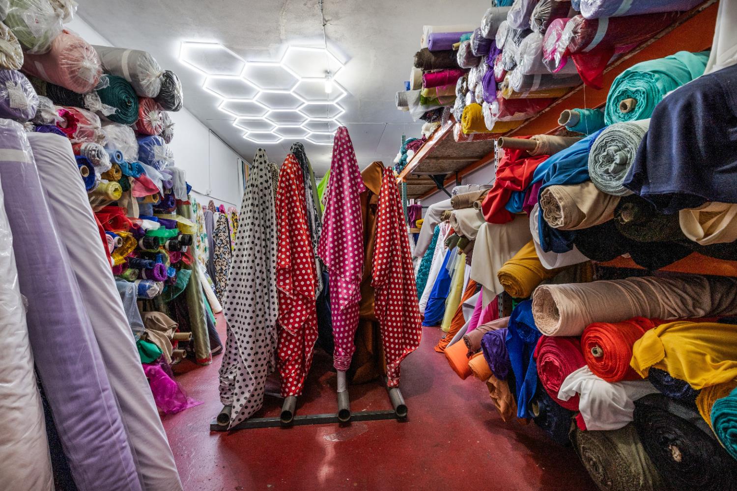 170 N Maple Ave, Fresno, CA 93702