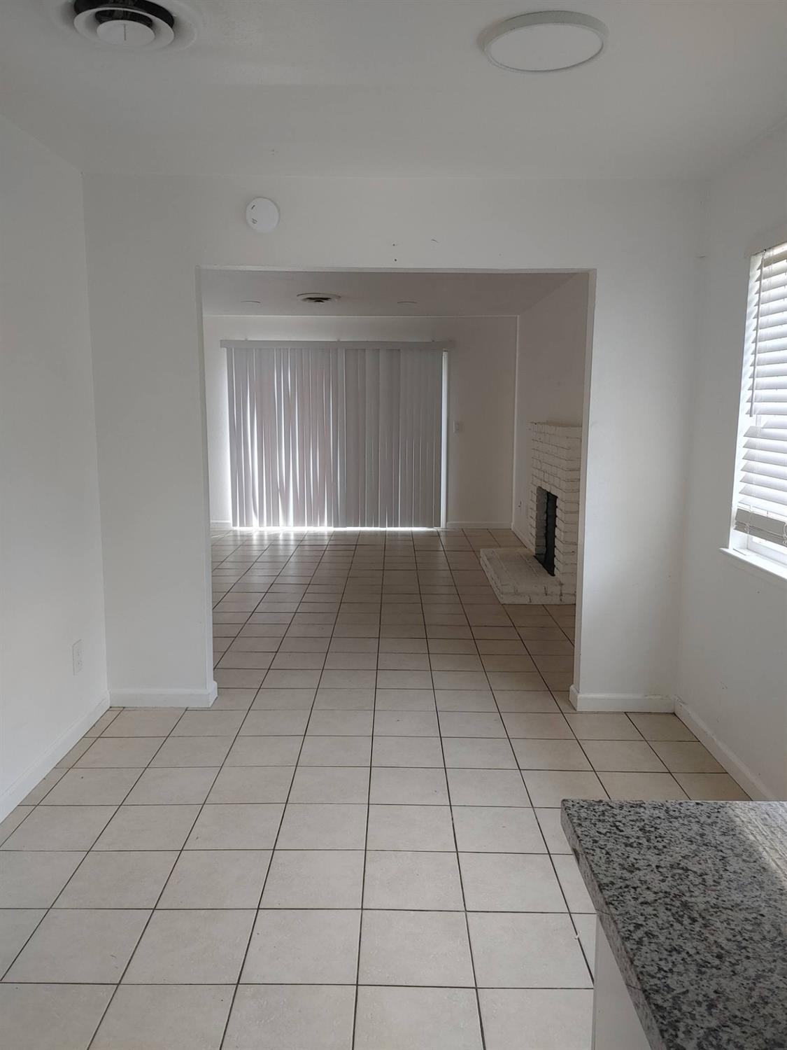2502 Rose Ave, Modesto, CA 95355