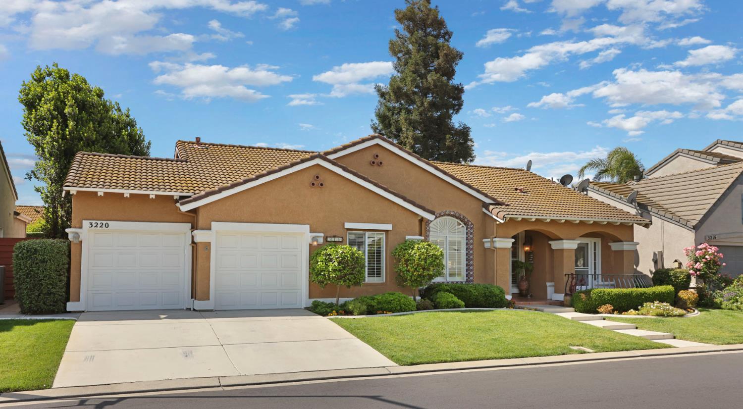 3220 New London Ln, Modesto, CA 95355