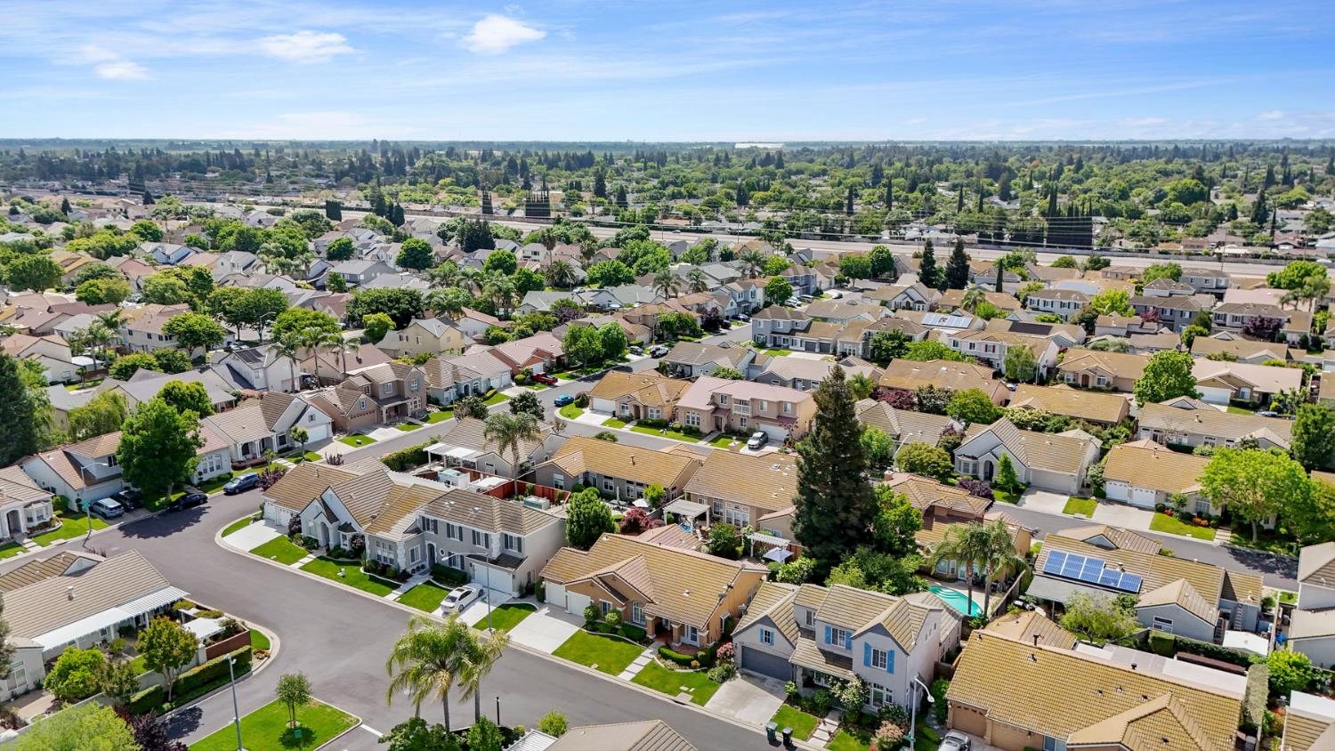 3220 New London Ln, Modesto, CA 95355