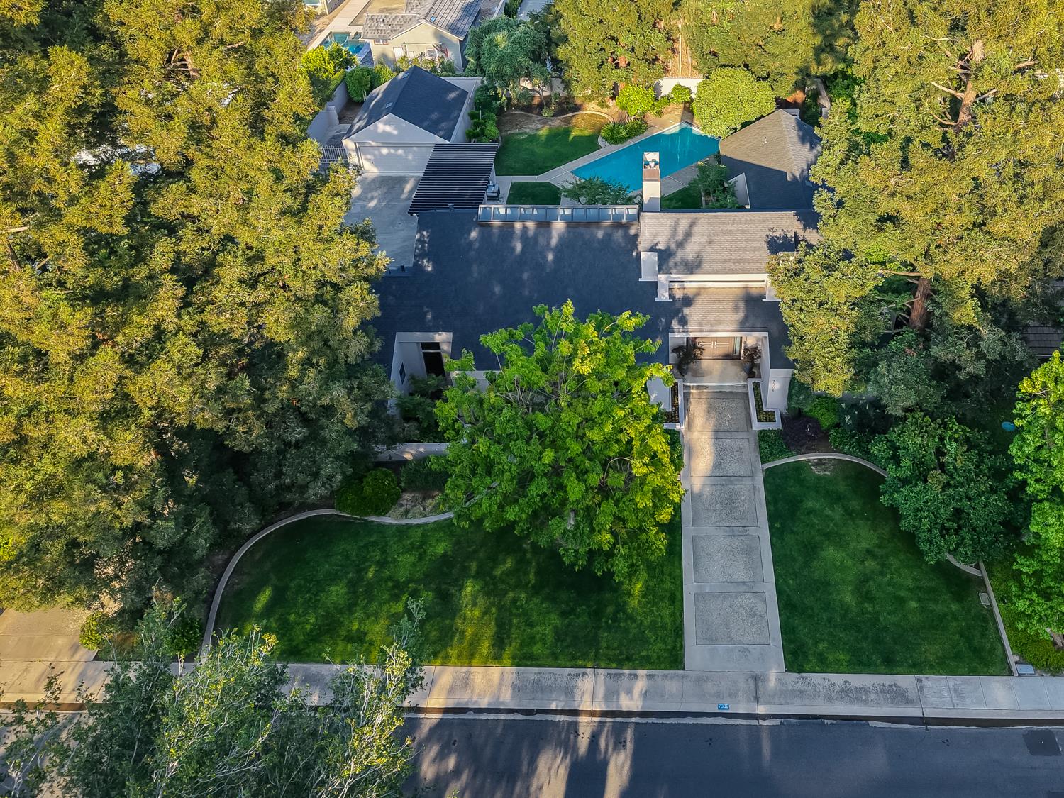 7306 Hillcrest Dr, Modesto, CA 95356