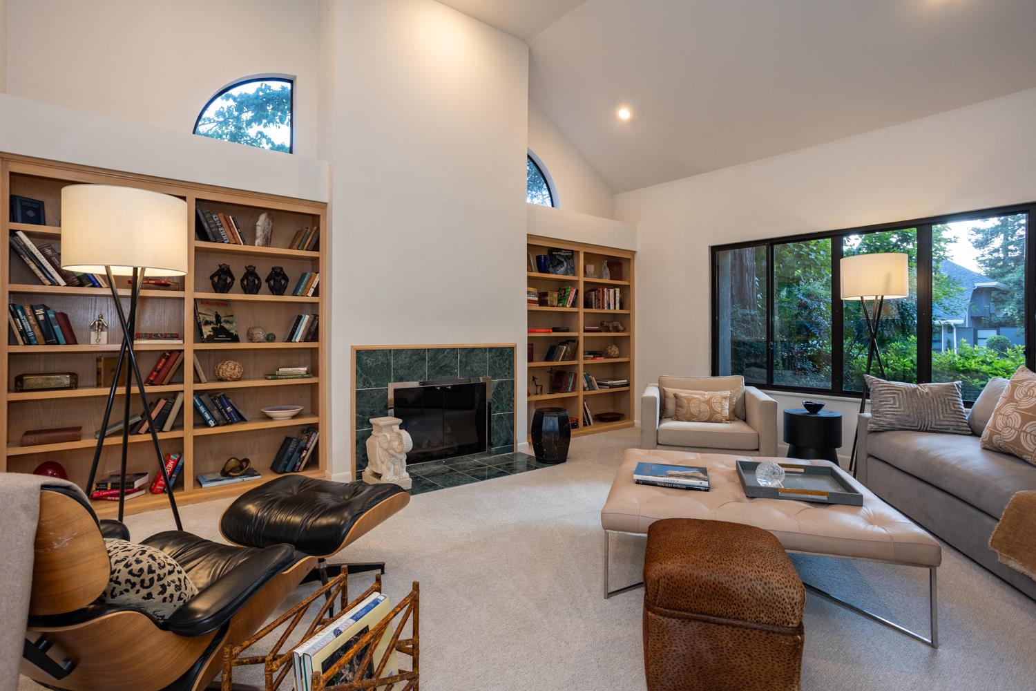 7306 Hillcrest Dr, Modesto, CA 95356