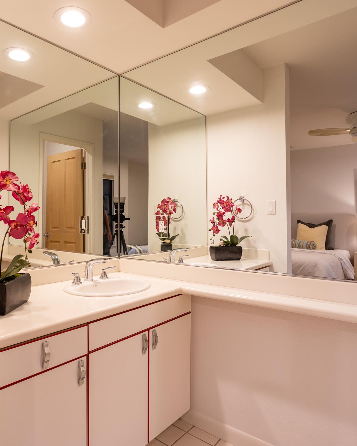 7306 Hillcrest Dr, Modesto, CA 95356
