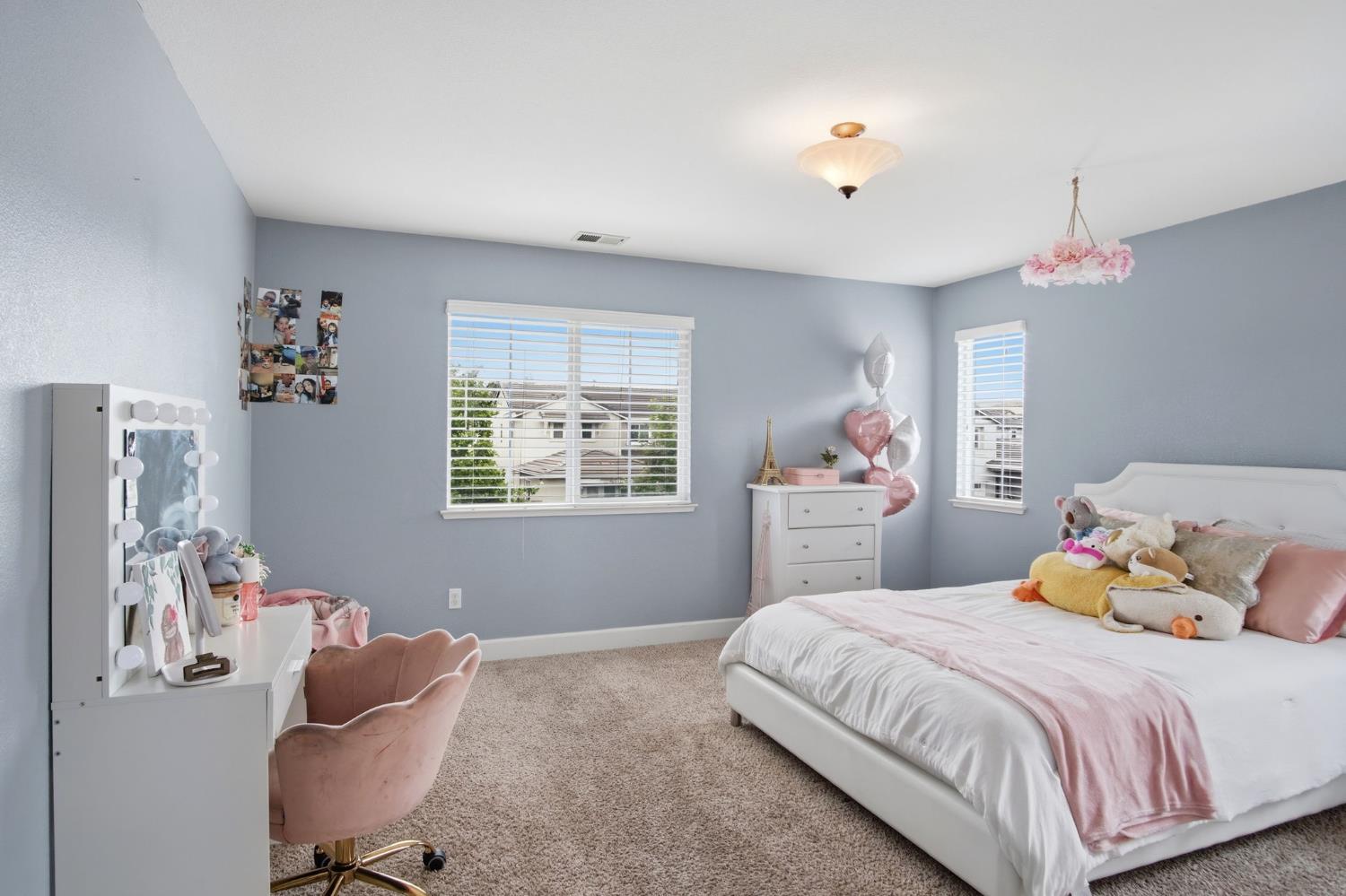 1527 Phlox Dr, Patterson, CA 95363