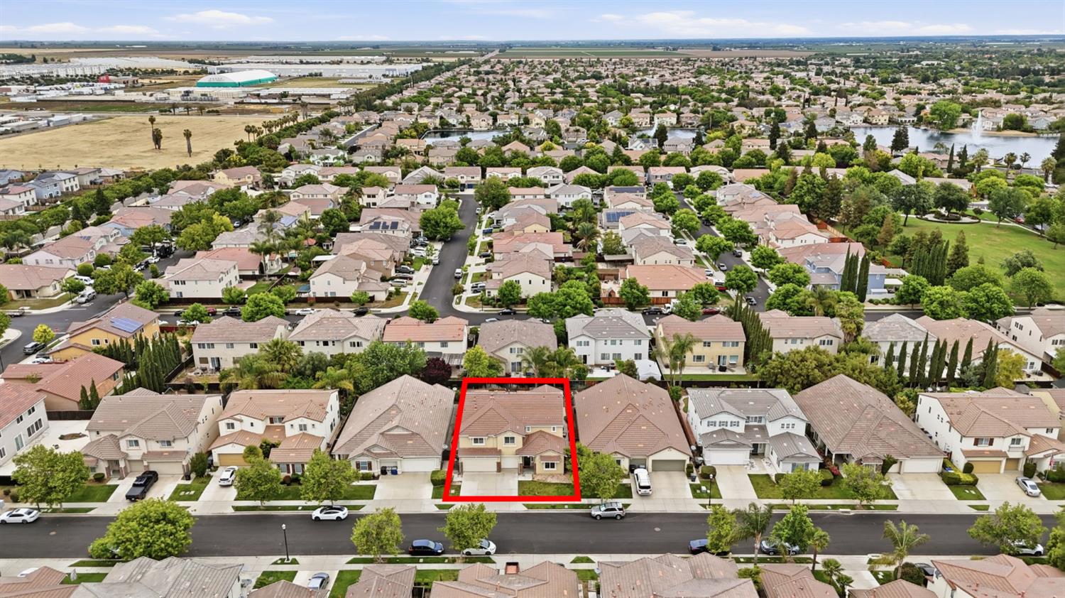 1527 Phlox Dr, Patterson, CA 95363