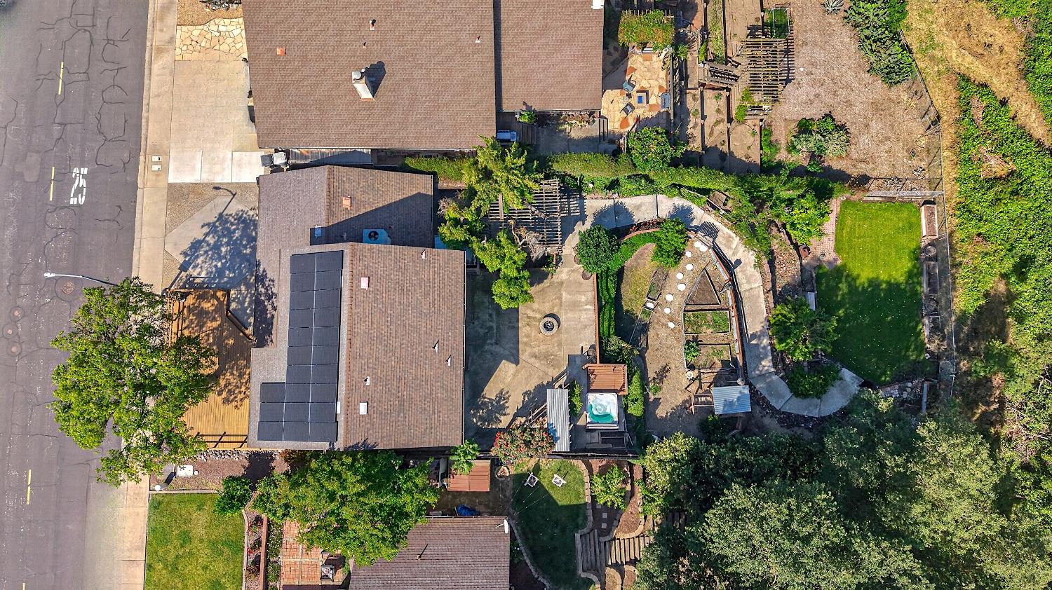 1174 River Bluff Dr, Oakdale, CA 95361