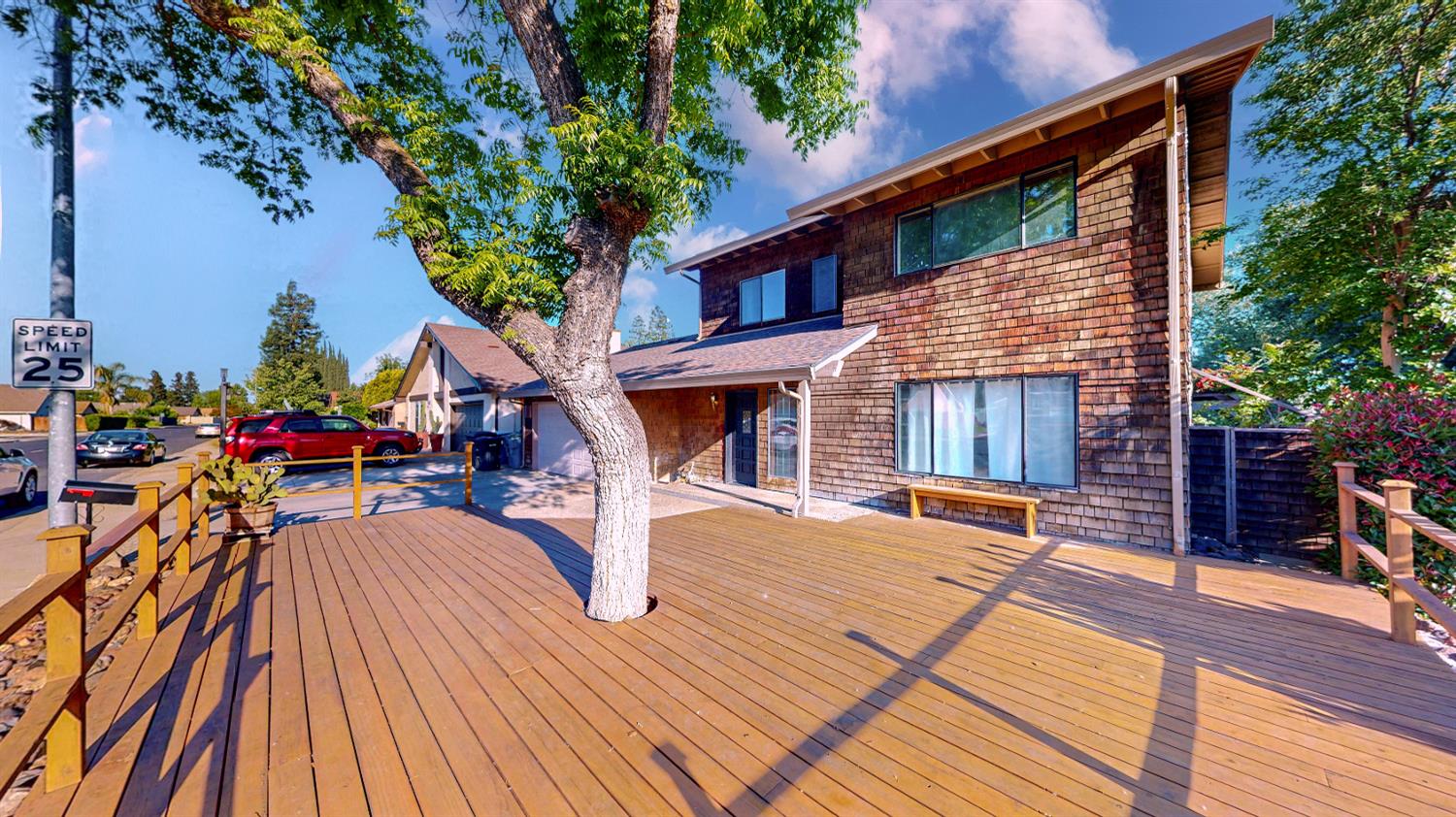 1174 River Bluff Dr, Oakdale, CA 95361