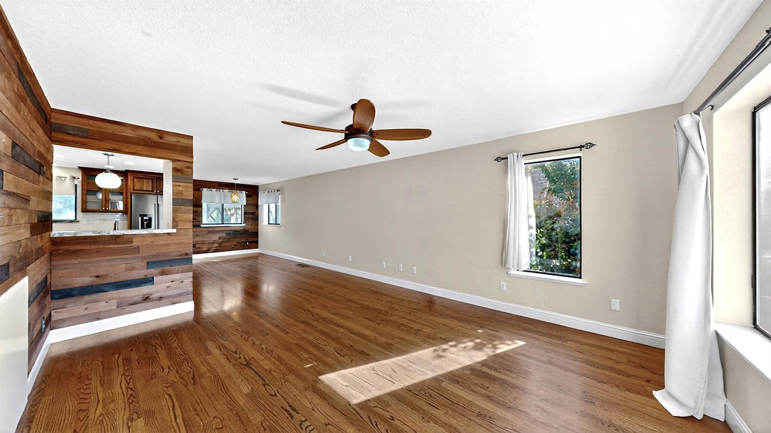 1174 River Bluff Dr, Oakdale, CA 95361