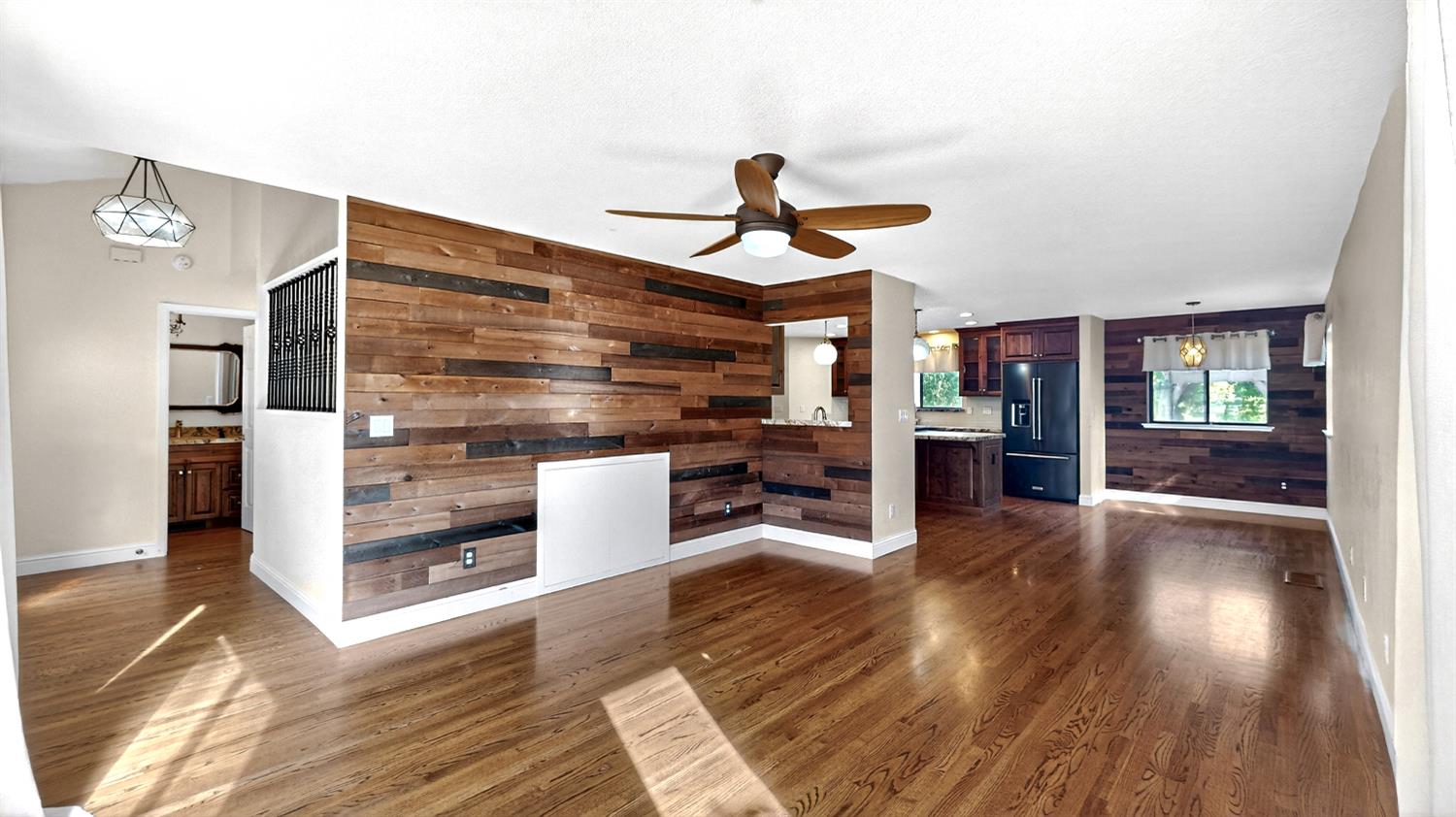 1174 River Bluff Dr, Oakdale, CA 95361