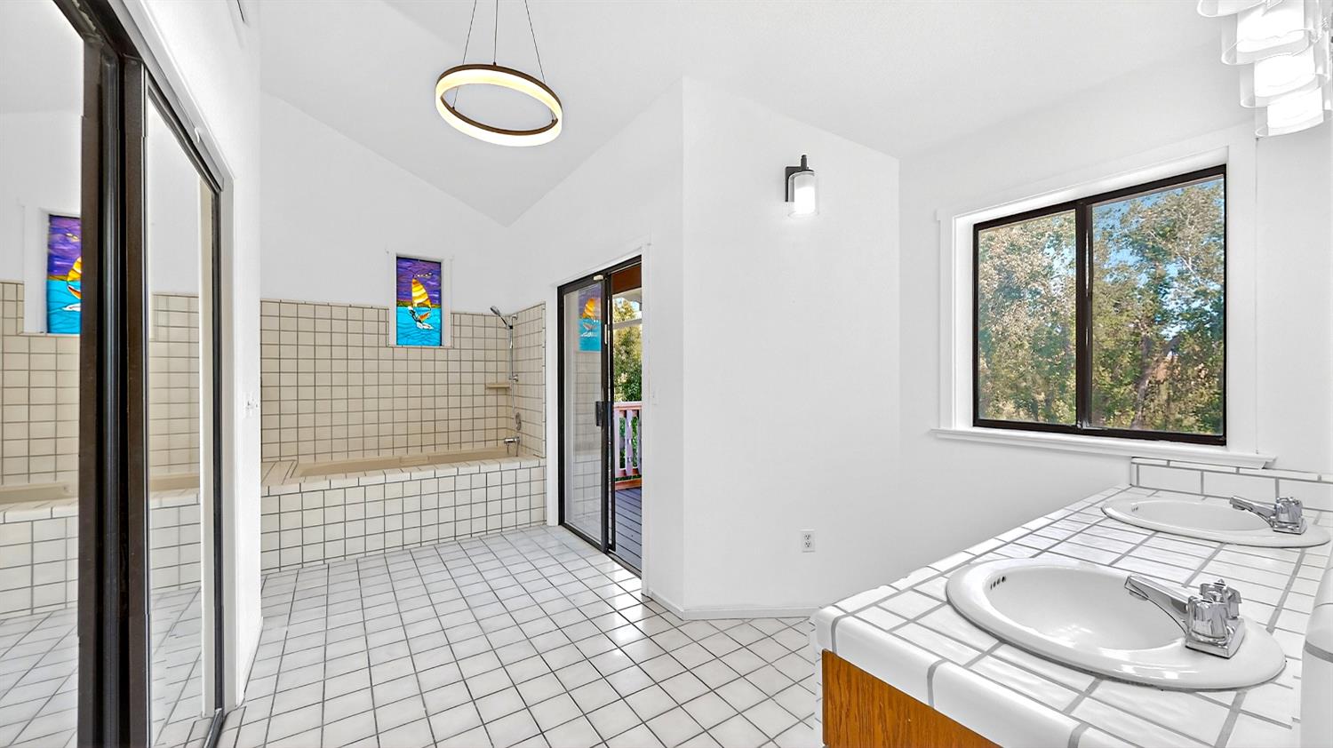 1174 River Bluff Dr, Oakdale, CA 95361
