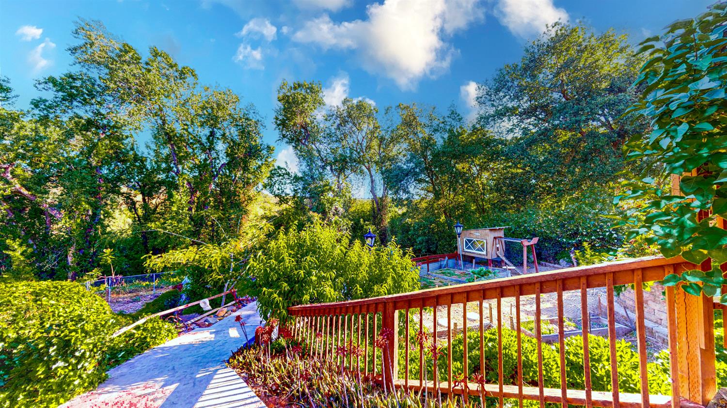 1174 River Bluff Dr, Oakdale, CA 95361