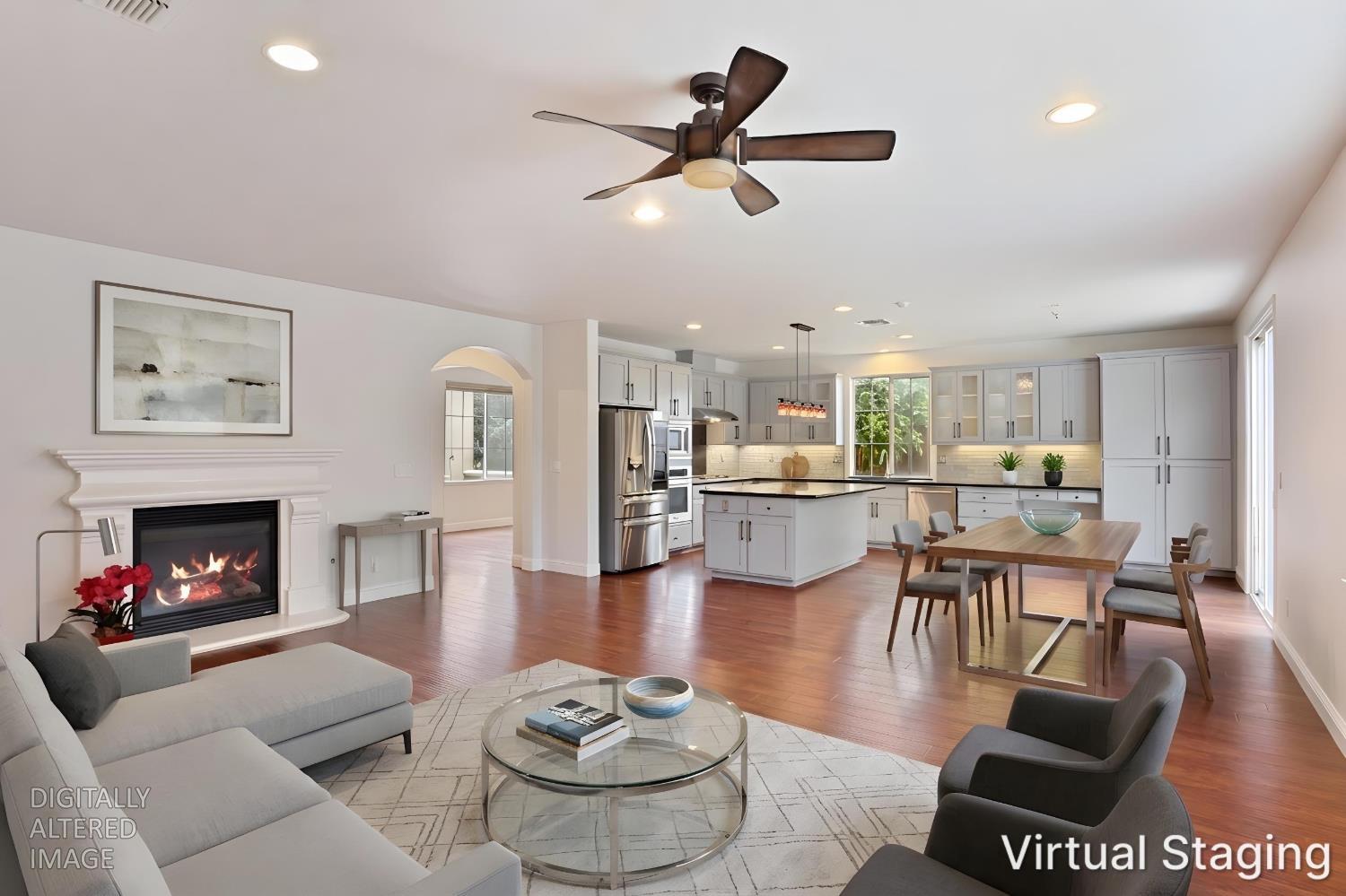 574 Mustang Dr, Oakdale, CA 95361