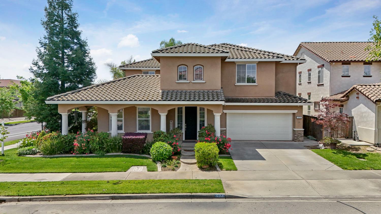 574 Mustang Dr, Oakdale, CA 95361